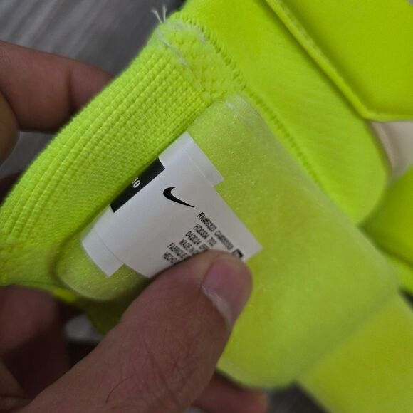 Nike Vapor Grip3 Goalkeeper Gloves Volt Black Soccer Goalie HQ0304-702 Sz 10 New - Picture 6 of 9